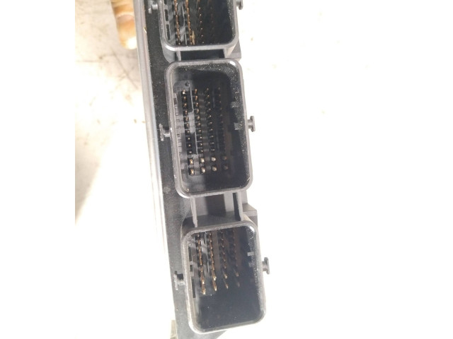 Řídící jednotka 8M5112A650XE, 0281015242   Ford C-MAX II 2014