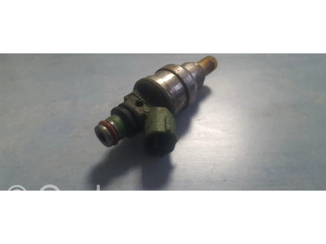 Форсунка INP484, INP-484    Mazda 323 для бензинового двигателя  1.5