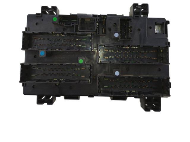 Блок предохранителей  P68425203AB, 16238DA   Jeep Grand Cherokee    