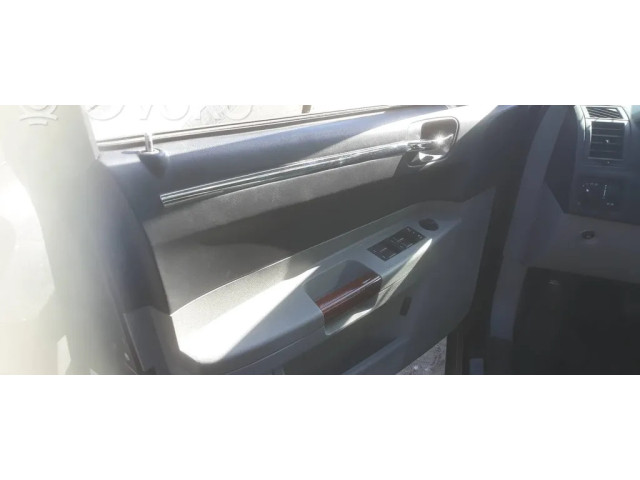 Блок комфорта P56029328AB   Chrysler 300M   