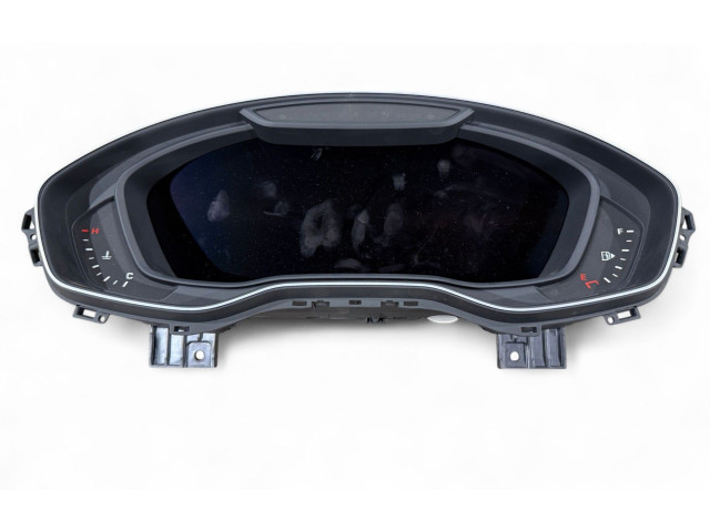 Přístrojová deska  Audi A5 2019 8W5920890E  