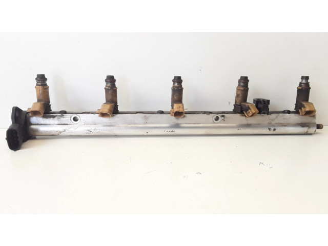 Vstřikovač 0261230109, 8699448   Volvo S40  pro benzínový motor 2.4  