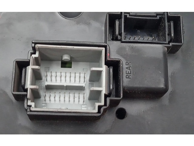 Vstřikovač 12217799, 12217799   Volvo XC90     