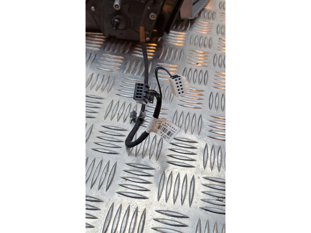 Zpětné zrcátko pravé Mercedes-Benz GLK (X204) 2012  2048101216  