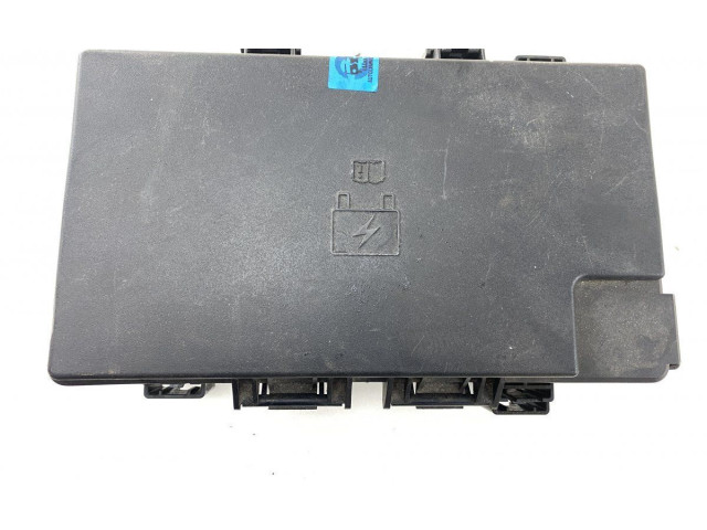 Блок предохранителей  68194607AE, 68194607AE   Jeep Grand Cherokee    