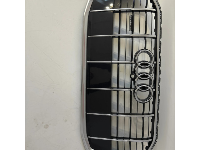 Передняя решётка Audi Q7 4M 2015- года 4M0853651AC, 4M0853651AJ      