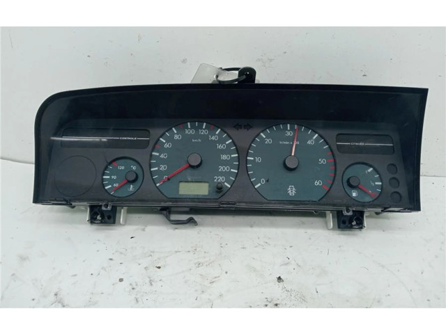 Přístrojová deska  Citroen Xantia 2000 216243195, 0090059  