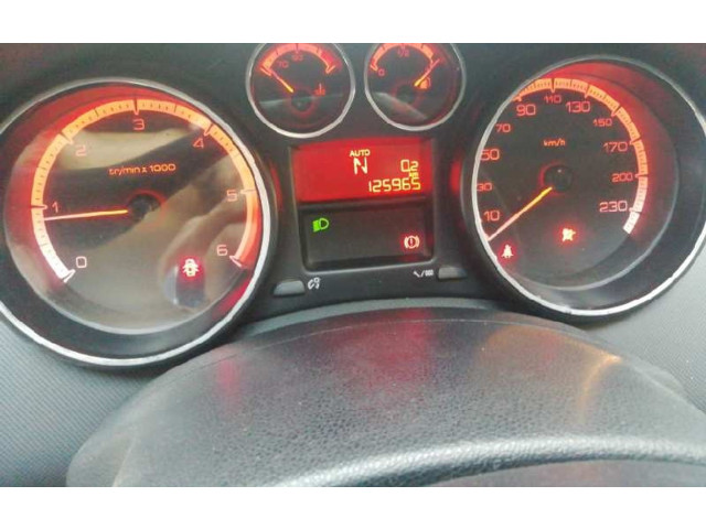 Přístrojová deska  Peugeot 308 2011 9666642180  