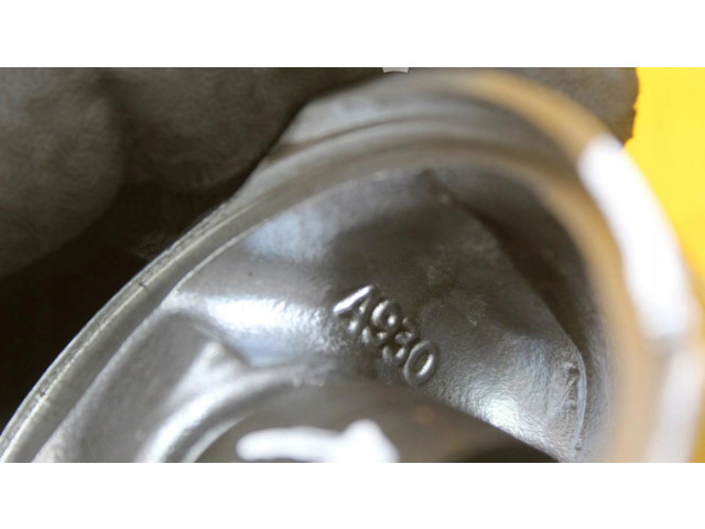 Píst 73502643   Opel Corsa D     