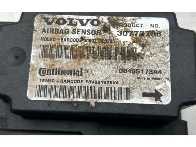 Vstřikovač 30773786, F8V8B18A8X4   Volvo V50     