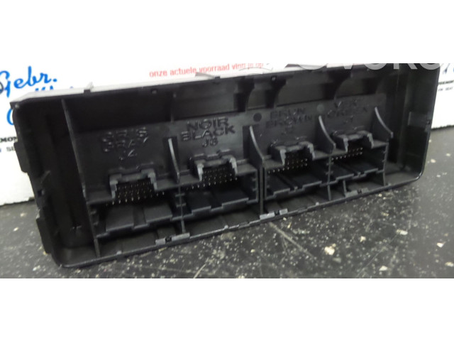 Блок управления климат-контролем 13583307   Opel Ampera