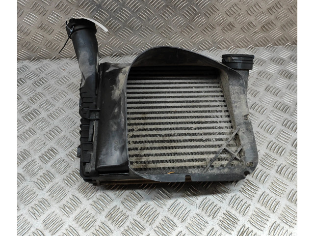 Интеркулер  7L6145803D, 7L0117339   Volkswagen Touareg II 