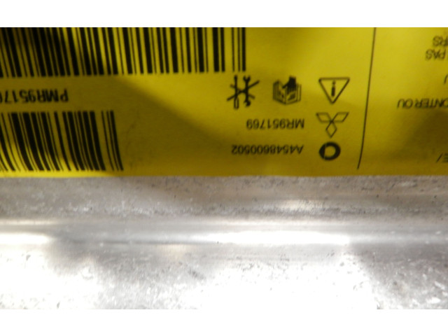 Подушка безопасности пассажира MR951769, MR951769OE   Mitsubishi Colt