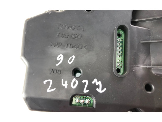 Přístrojová deska  Toyota Yaris 2007 838000d500d, mb4573003116  