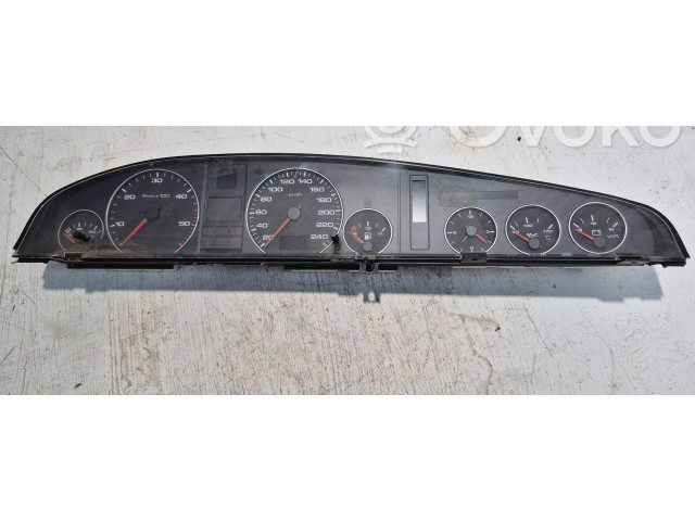 Přístrojová deska  Audi A6 S6 C4 4A 1996 88311219  