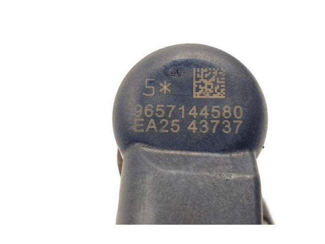 Vstřikovač 9657144580   Peugeot 407     