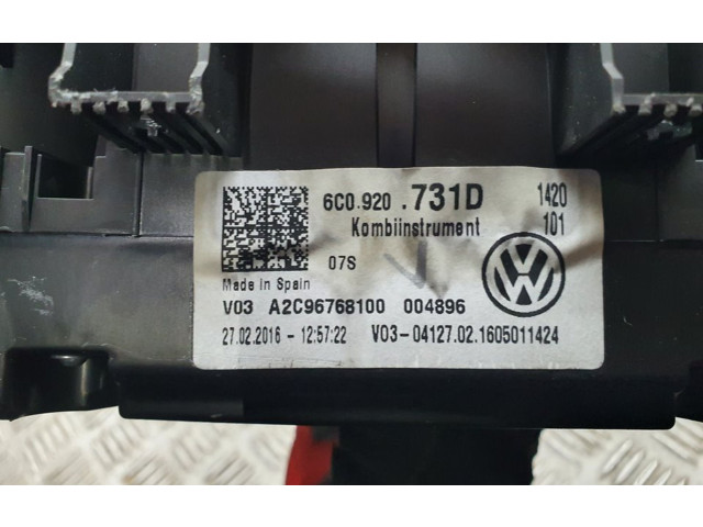 Přístrojová deska  Volkswagen Polo II 86C 2F 1985 6C0920731D, A2C96768100  