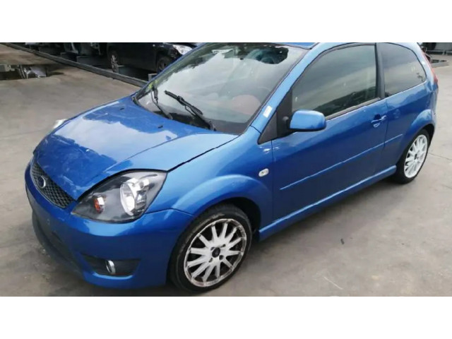 Задний фонарь  6S6113405B    Ford Fiesta   2006-2008 года