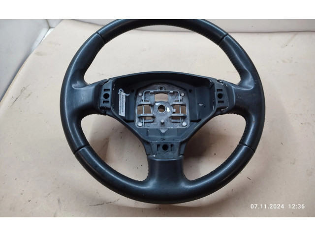 Volant Peugeot 5008 2011   