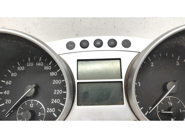 Přístrojová deska  Mercedes-Benz R W251 2007 A2515404111, A2514420321  