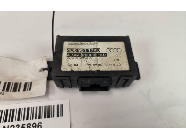 Pojistková skříňka Блок управления сигнализации 4D0951173D   Audi A8 S8 D2 4D 1997