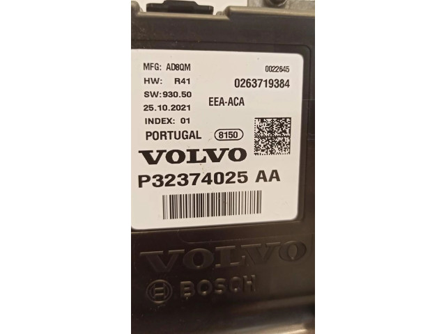 Přístrojová deska  Volvo V60 2022 32374025  