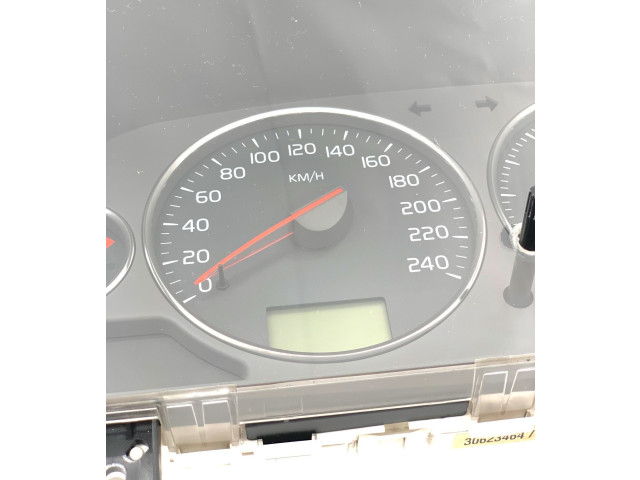 Панель приборов 30623464, 40055600   Volvo S40       