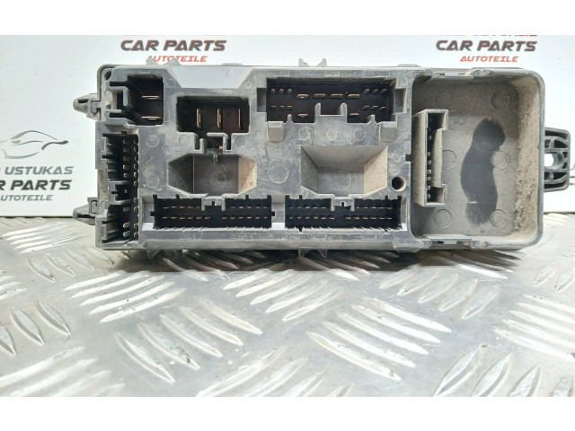   Pojistková skříňka 30889703   Volvo S40, V40 1999