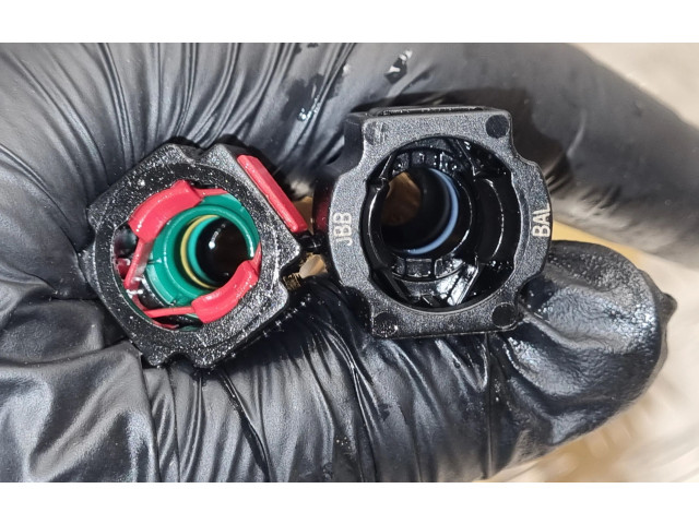 Vstřikovač 7L6919679F, 059130755J   Volkswagen Touareg I     