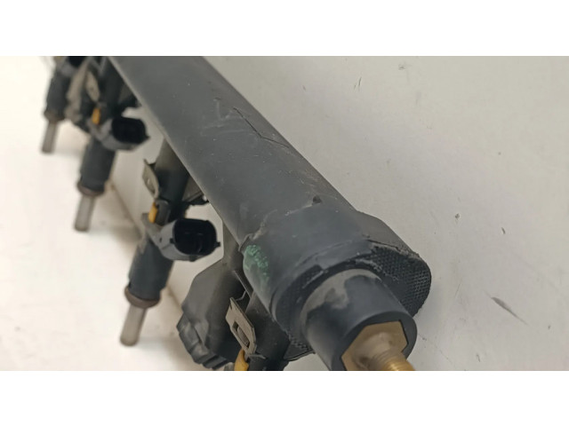 Vstřikovač V757564580   Citroen C3 Picasso  pro benzínový motor 1.4  