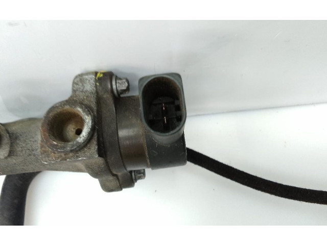 Vstřikovací lišta A6110700095   Mercedes-Benz C W204     