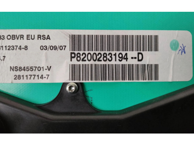Přístrojová deska  Renault Trafic II (X83) 2007 P8200283194D, 281177147  