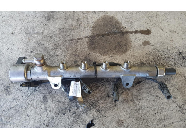 Vstřikovací lišta A6510700495   Mercedes-Benz A W176     