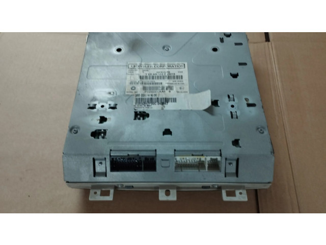 Дисплей    P1SR92HDAAB   Chrysler Town & Country V