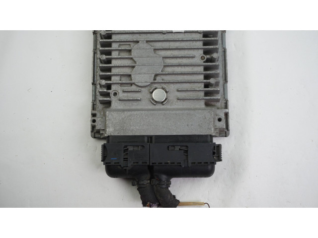 Блок управления двигателя 03L906023PJ, 5WP42943AA   Volkswagen Touran II