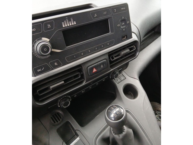   Pojistková skříňka 9836586480, ns100283633   Opel Combo E 2022