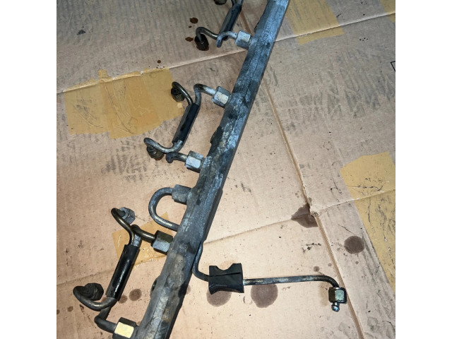 Vstřikovací lišta 0445216002   BMW 5 E39  pro naftový motor 3.0  