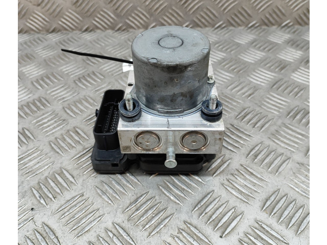 Jednotka ABS 104474500B   Tesla Model 3 2023
