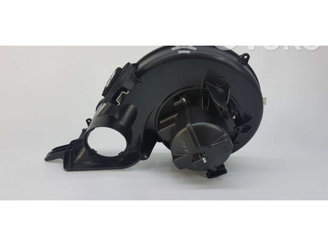 Вентилятор печки    6G9N18D413AA, LR016627   Land Rover Range Rover Evoque L538