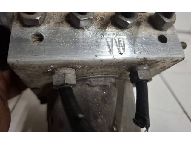 Блок АБС 6R0614517AK, 6R0907379AT   Skoda  Roomster (5J)  2006 - 2015 года