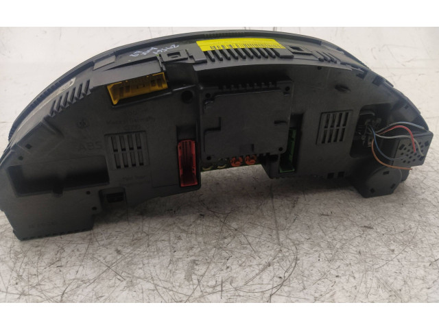 Панель приборов 4D0919881BX   Audi A8 S8 D2 4D       