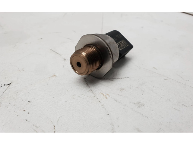 Топливная рампа 04L906054F   Volkswagen Tiguan   для двигателя DFGA
