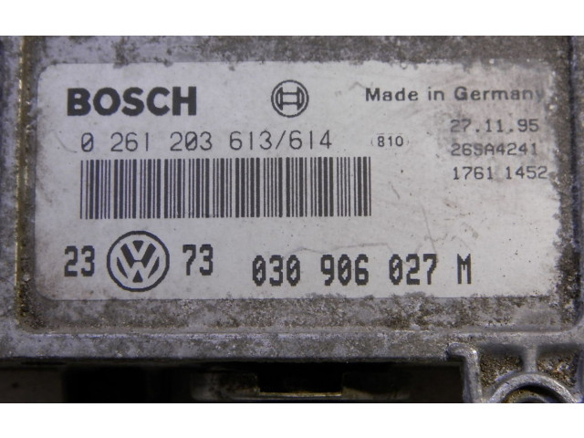 Блок управления двигателем ECU 030906027M, 030906027M   Volkswagen Golf III 1994