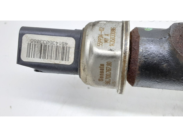 Vstřikovací lišta 96852975, 9670076780   Volvo V60     