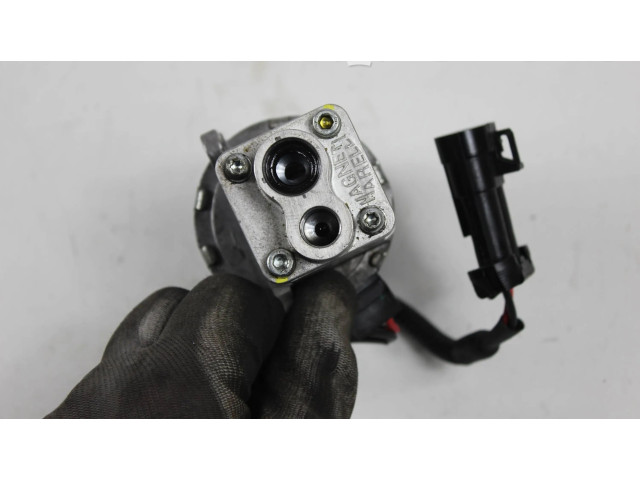 Масляный насос   BM0085647B, 2034473  Toyota Verso-S 