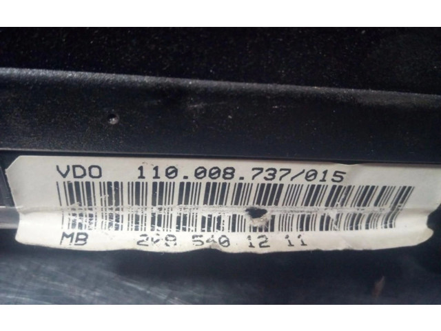 Přístrojová deska  Mercedes-Benz CLK A209 C209  2085401211  