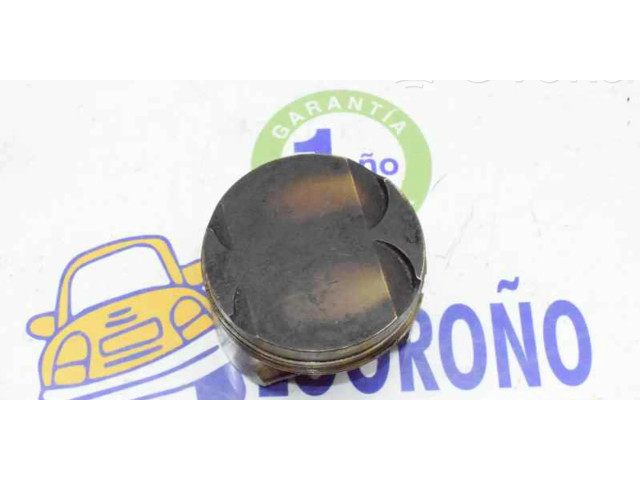Píst 11251703456   BMW 5 E39   2.5  