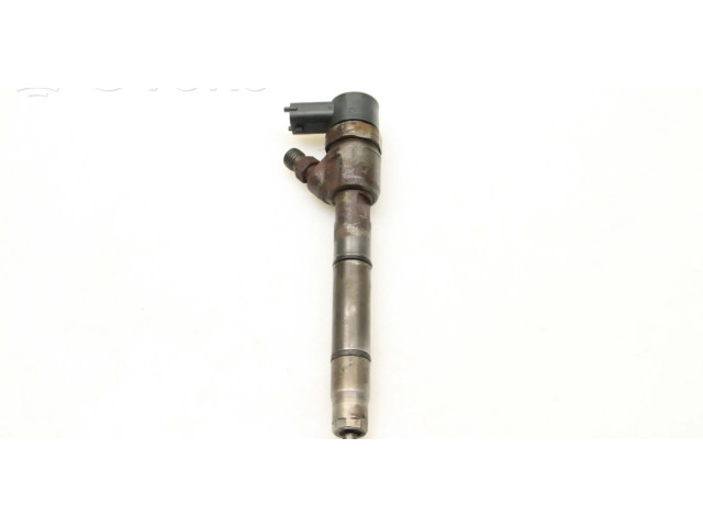 Vstřikovač 338002A800   Hyundai i40  pro naftový motor 1.7 D4FD 