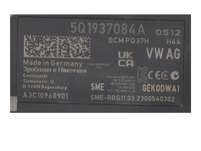 Pojistková skříňka Řídící jednotka BSM 5Q1937084A   Volkswagen T-Roc 2023