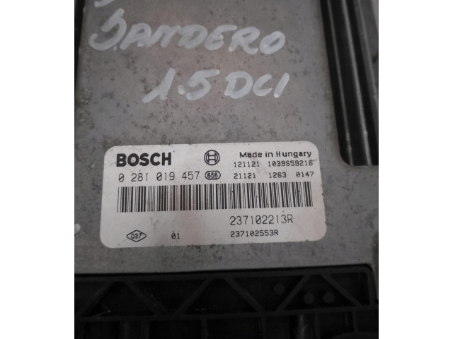 Блок управления двигателем Блок управления 237102213R   Dacia Sandero III